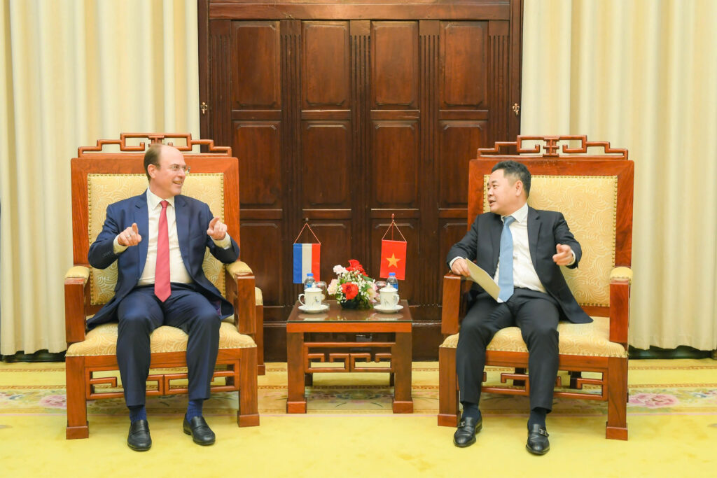 Phó Thống đốc Nguyễn Ngọc Cảnh tiếp Đại sứ Đại Công quốc Luxembourg