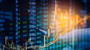 Thị trường giằng co, VN-Index lùi nhẹ dưới ngưỡng 1.700 điểm