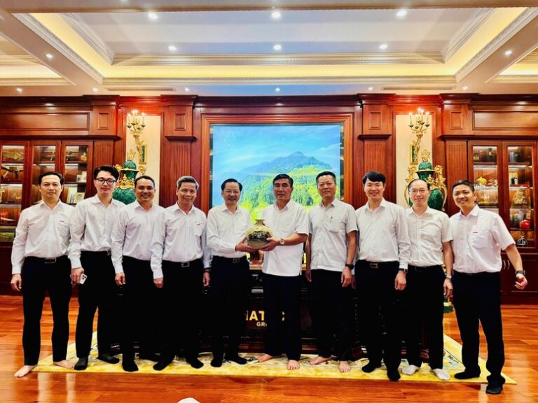 Vinachem, Hateco hợp tác cung ứng sản phẩm cao su kỹ thuật cho cảng Liên Chiểu
