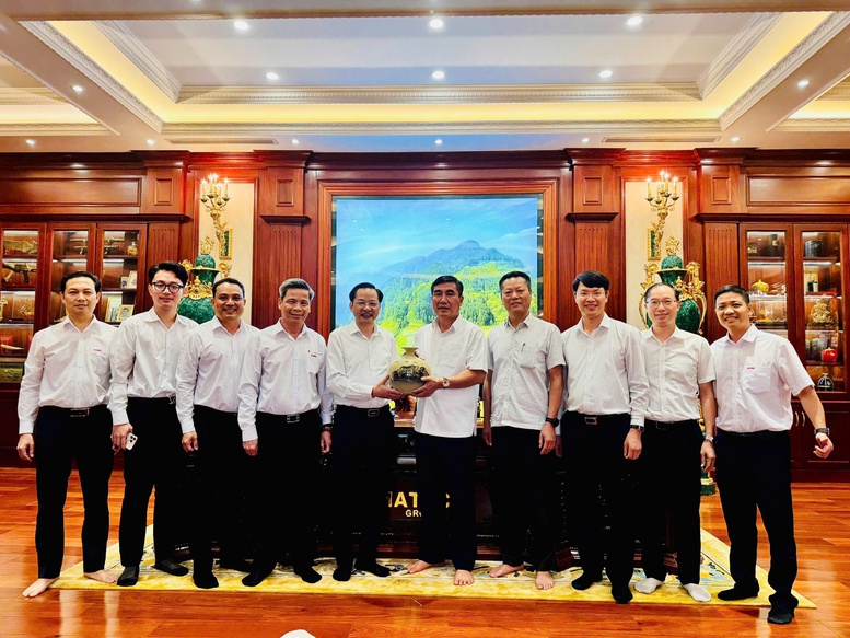Vinachem, Hateco hợp tác cung ứng sản phẩm cao su kỹ thuật cho cảng Liên Chiểu