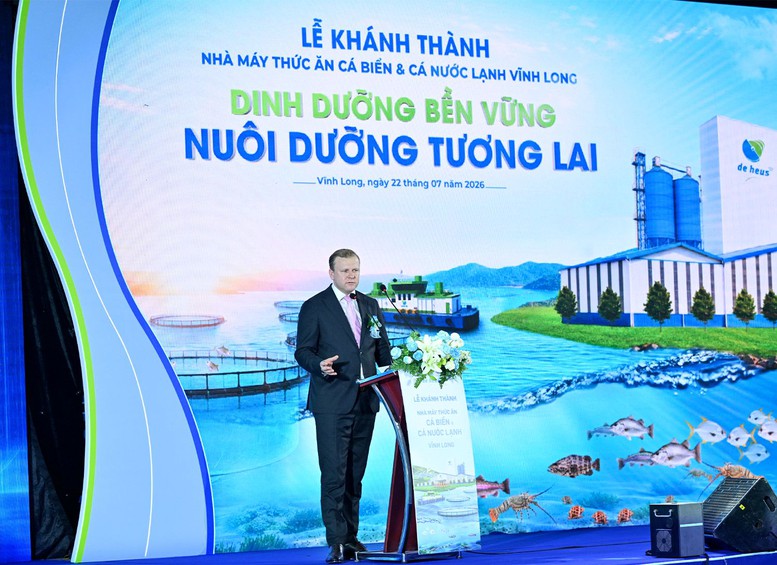 Ông Johan van den Ban, Tổng Giám đốc De Heus Việt Nam và châu Á cho biết, De Heus mong muốn sự có mặt của nhà máy sẽ đóng góp ngày càng quan trọng vào tăng trưởng và nâng cao giá trị gia tăng cho ngành thủy sản Việt Nam trong tương lai - Ảnh: VGP/LT
