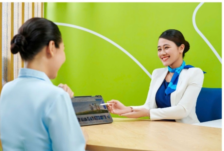 Với vay bán lẻ và SME, ACB tiếp tục cung cấp hệ giải pháp dành xoay quanh ba trụ cột: Vốn phát triển, công cụ tối ưu và năng lực bứt phá, kết nối từ khả năng tiếp cận vốn, số hóa vận hành đến nâng cao năng lực tăng trưởng của doanh nghiệp