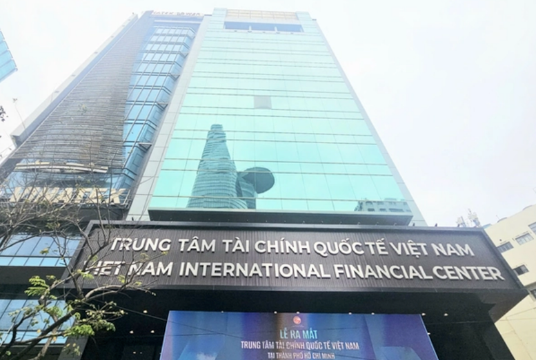 Tòa nhà Trung tâm tài chính quốc tế Việt Nam (số 8 Nguyễn Huệ, phường Sài Gòn).