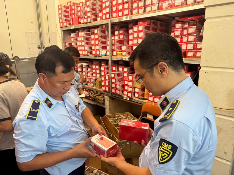 Lực lượng chức năng phát hiện hàng chục nghìn sản phẩm phụ tùng ô tô nhãn Asahi vi phạm