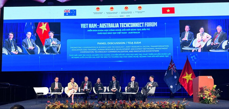 Bà Đặng Huỳnh Ức My, Chủ tịch HĐQT AgriS, chia sẻ tại phiên thảo luận trong khuôn khổ Vietnam – Australia Tech Connect Forum 2026