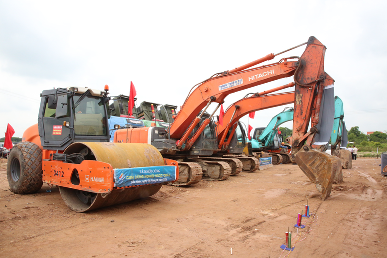 Chủ đầu tư cam kết tập trung tối đa nguồn lực để tổ chức triển khai dự án bảo đảm tiến độ, chất lượng an toàn lao động và các yêu cầu về bảo vệ môi trường - Ảnh: VGP